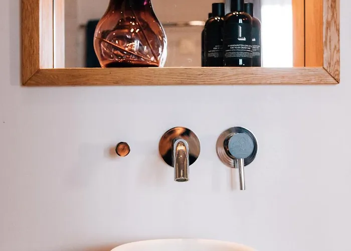 Libertine Lindenberg 4*